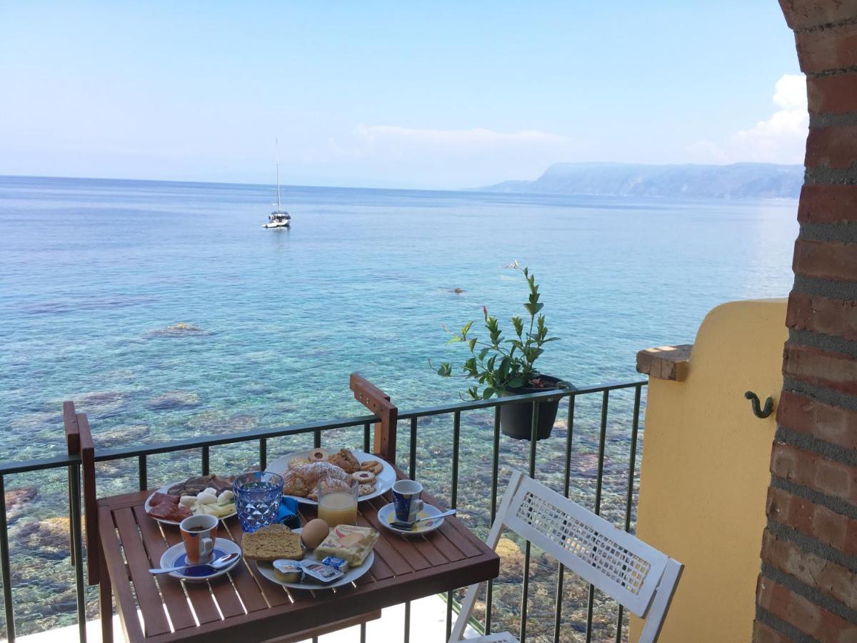 Bb Il Generale Bed and Breakfast Scilla Exteriör bild