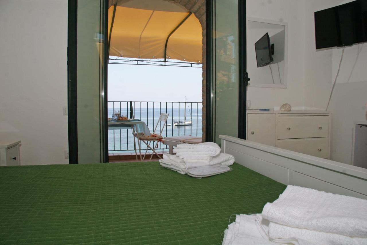 Bb Il Generale Bed and Breakfast Scilla Exteriör bild