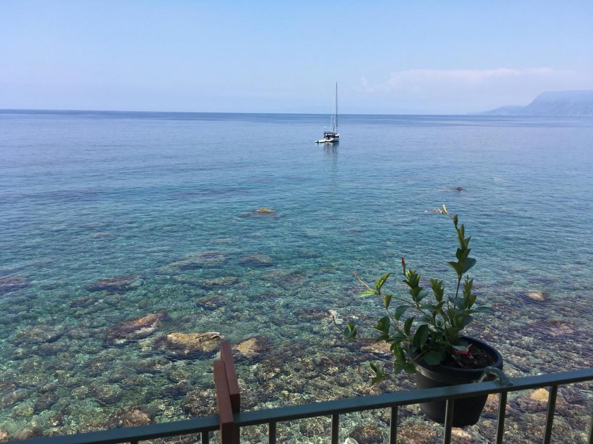Bb Il Generale Bed and Breakfast Scilla Exteriör bild